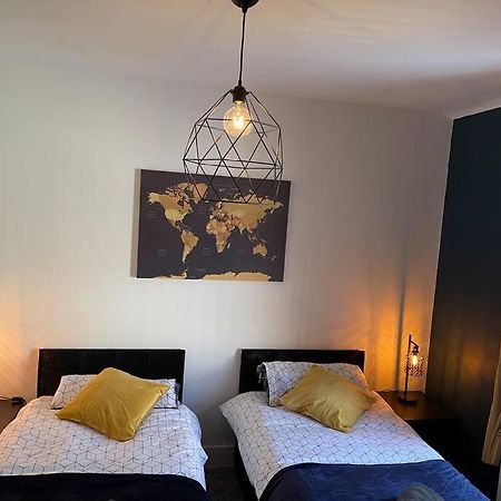 Luxury Accommodation. Wallasey Bagian luar foto